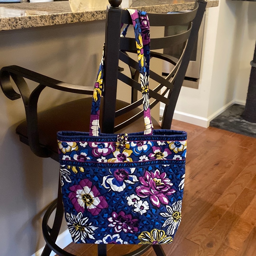 NEVER USED - Vera Bradley Tote Bag, African Violet Retired Pattern
